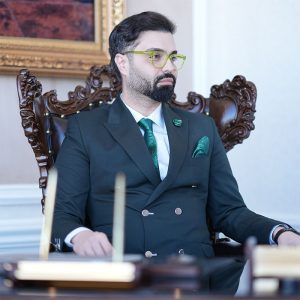 ماکان آریا پارسا کارآفرین خوش فکر ایرانی