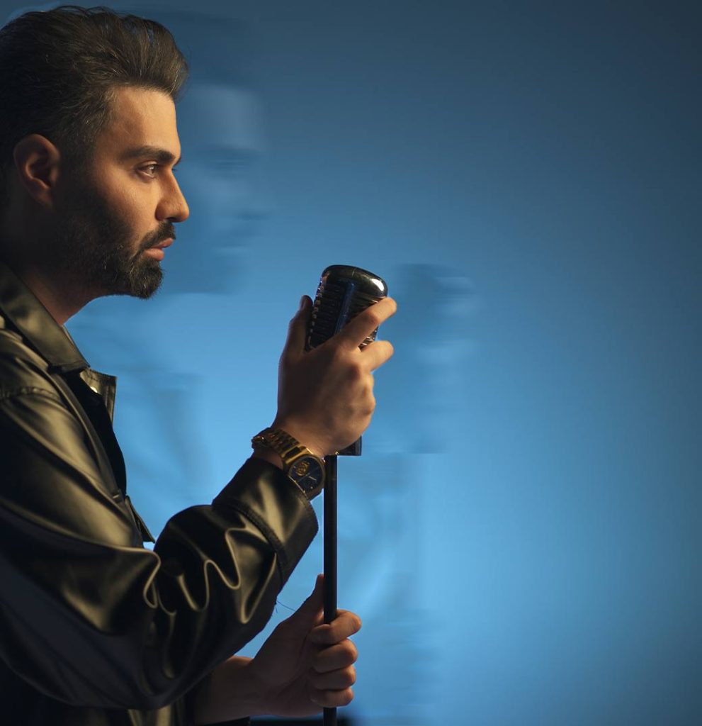 ماکان آریاپارسا خوانندگی